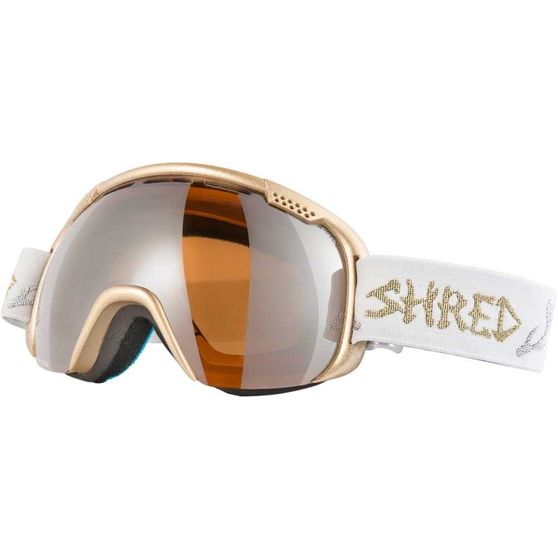 shred-masque-smartefy-femme-fatale-resi-stiegler
